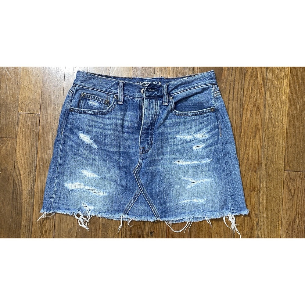 American Eagle Outfitters Denim Mini Skirt Sz 6 Distressed Cowgirl BOHO Raw Hem